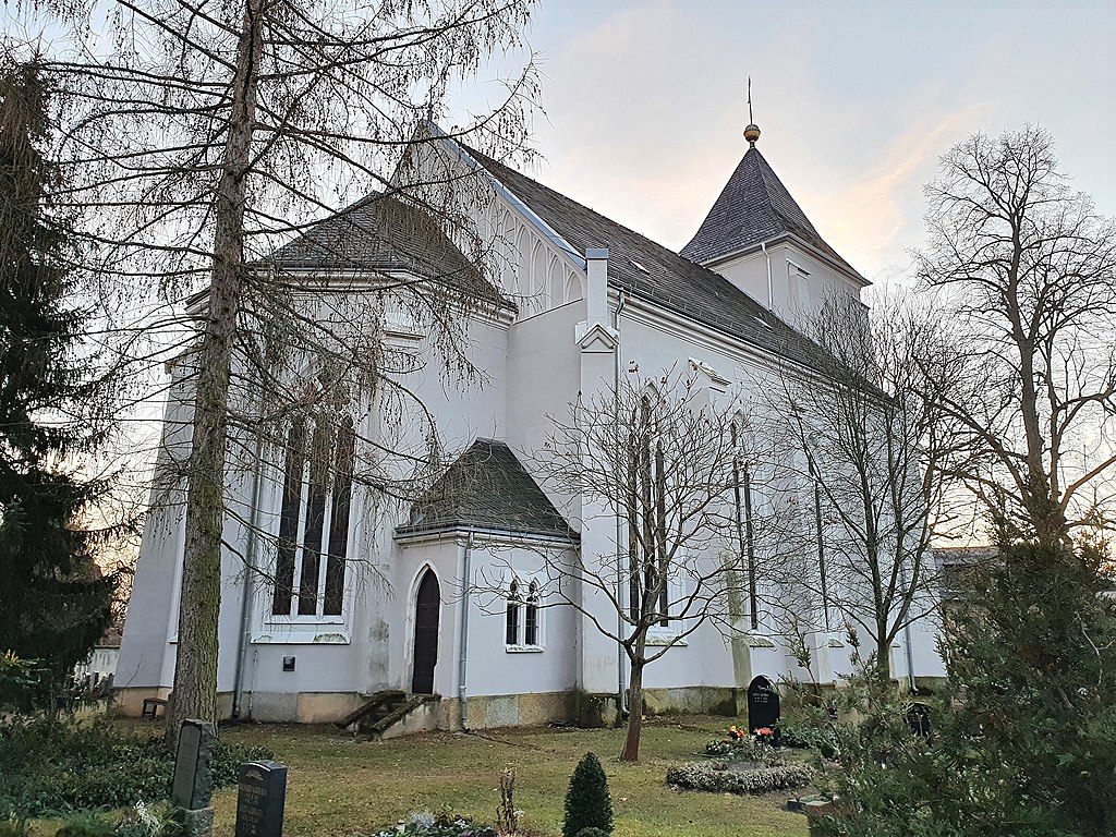 Lößnig von oben  Leipzig-Lößnig mit Stauteich und Rundling